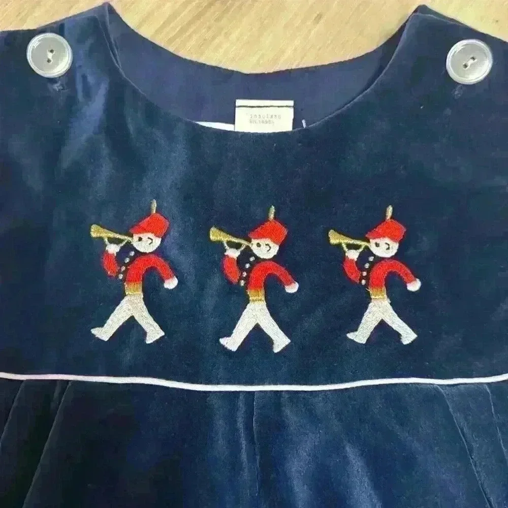 Velvet romper with stitched appliqué size 4T - Picture 2 of 4